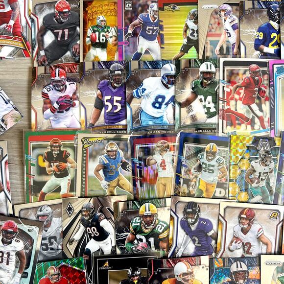 Mixed TOPPS and PANINI Chrome Holo NFL Football Players Sports Cards Lot 100+ - Picture 7 of 12